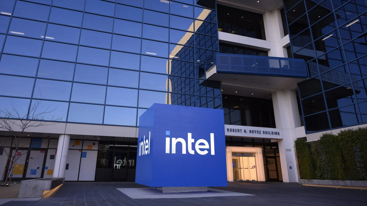 Intel Last Stand How Panther Lake and $11.1B Government Backing Could Save America's Chip Giant